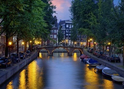 Holandia, Amsterdam, Most, Rzeka, Drzewa, Samochody, Wieczór, Odbicie