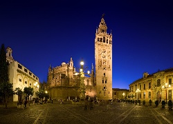 Sevilla, Hiszpania, Miasto nocą
