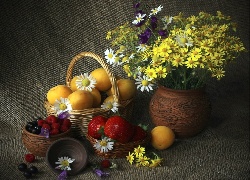 Kwiaty, Kosz, Owoce,Morele, Truskawki