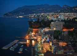 Wlochy, Miasto, Sorrento, Morze, Niebo, Miasto nocą, Port