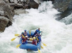 Rafting,spływ, rzeka, wiosła