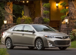 Toyota, Avalon