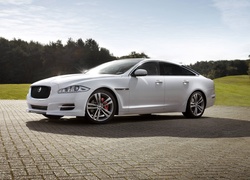 Jaguar XJ Sport