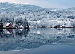 Jezioro, Dom, Zima