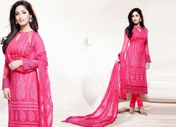 Kobieta, Sari