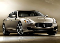 Maserati, Quattroporte