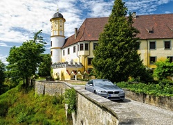 Klasztor, Samochód, BMW