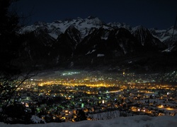 Noc, Miasto, Góry, Austria, Bludenz, Z lotu ptaka