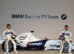 Formuła 1, BMW Sauber,bolid,opony, kask , koła, spojler