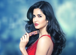 Katrina Kaif, Brunetka, Spojrzenie