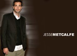 Jesse Metcalfe,czarna marynarka