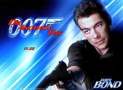 Jean Claude Van Damme,james bond, pistolet