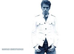 Hayden Christensen,biała kurtka, jeansy