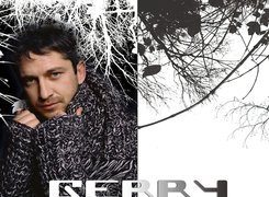 Gerard Butler,sweter, niebieskie oczy