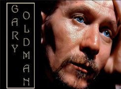 Gary Oldman,błękitne oczy