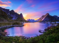 Góry, Jezioro, Domy, Osada, Lofoty, Norwegia