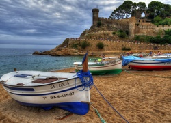 Tossa de Mar, La Vila Vella, Costa Brava, Katalonia, Hiszpania, Plaża, Łódki, Morze, Mury obronne, Fortyfikacje