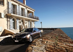 Maserati Quattroporte 31, Dom, Morze