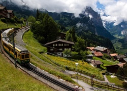 Domy, Kolej, Pociąg, Góry, Chmury, Lauterbrunnen, Szwajcaria