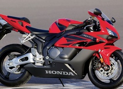 Czerwona, Honda CBR1000RR