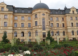 Pałac Bursztynowy, Kwiaty