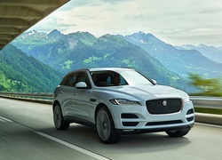 Jaguar, F-Pace, Droga, Góry