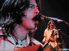 Foo Fighters,człowiek , śpiew, gitara