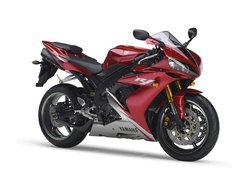 Motory Yamaha, Sportowe, Ścigacze,kierownica,lusterka,tłumik , siedzenie ,światła