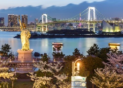 Japonia , Tokio, Most, Domy, Pomnik