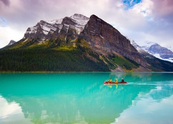 Kanada, Prowincja Alberta, Park Narodowy Banff, Góry, Jezioro Lake Louise, Kajak