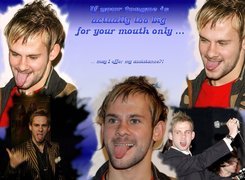 Dominic Monaghan,mikrofon, język