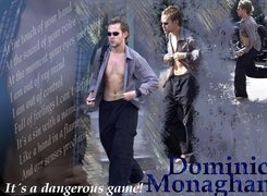 Dominic Monaghan,rozpięta koszula, okulary