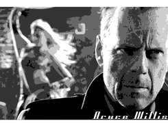 Bruce Willis,zamazana, twarz