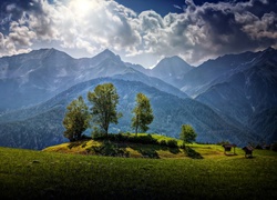 Góry, Las, Chmury,  Łąka, Przebijające, Światło, Austria, HDR