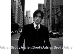 Adrien Brody,garnitur, budynki