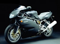 Czarne, Ducati 750 sport