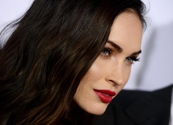 Megan Fox, Twarz, Włosy