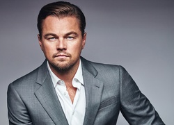 Leonardo DiCaprio, Szara, Marynarka