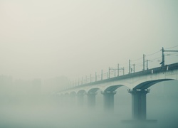 Mgła, Most