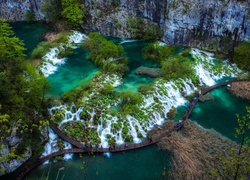 Wodospady, Skały, Mola spacerowe, Plitvice