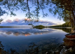 Finlandia, Karijarvi, Jezioro, Łódki, Drzewa, Lasy, Świt