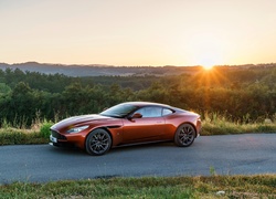 Aston Martin db 11