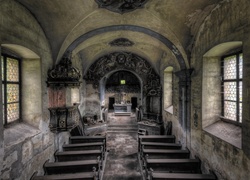 Stary, Zniszczony, Kościół