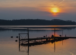 Jezioro Lusowskie, Wielkopolska, Zachód słońca, Pomost, Ptaki, Kaczki