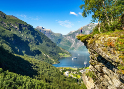 Norwegia, Fiord  Geirangerfjorden,  Góry, Statek