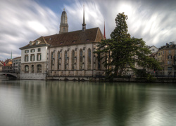 Szwajcaria, Zurych, Wieża Katedry Grossmunster, Rzeka Limmat
