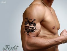 Wilkinson, Tatuaż, Fight