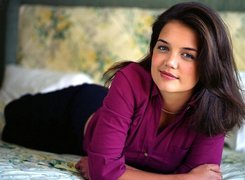 Katie Holmes, różowa, koszula