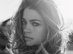 buzia, Denise Richards