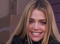 Denise Richards, białe, zęby